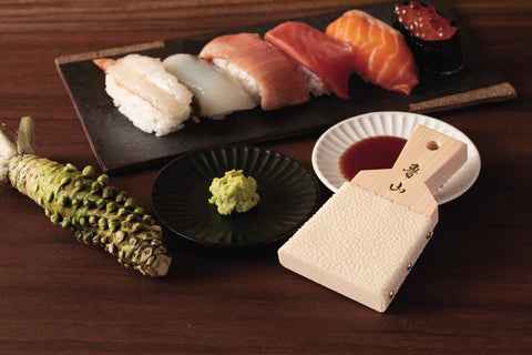 ー長次郎作ー鮫皮わさびおろし 「魯山」について | 鮫皮わさびおろし