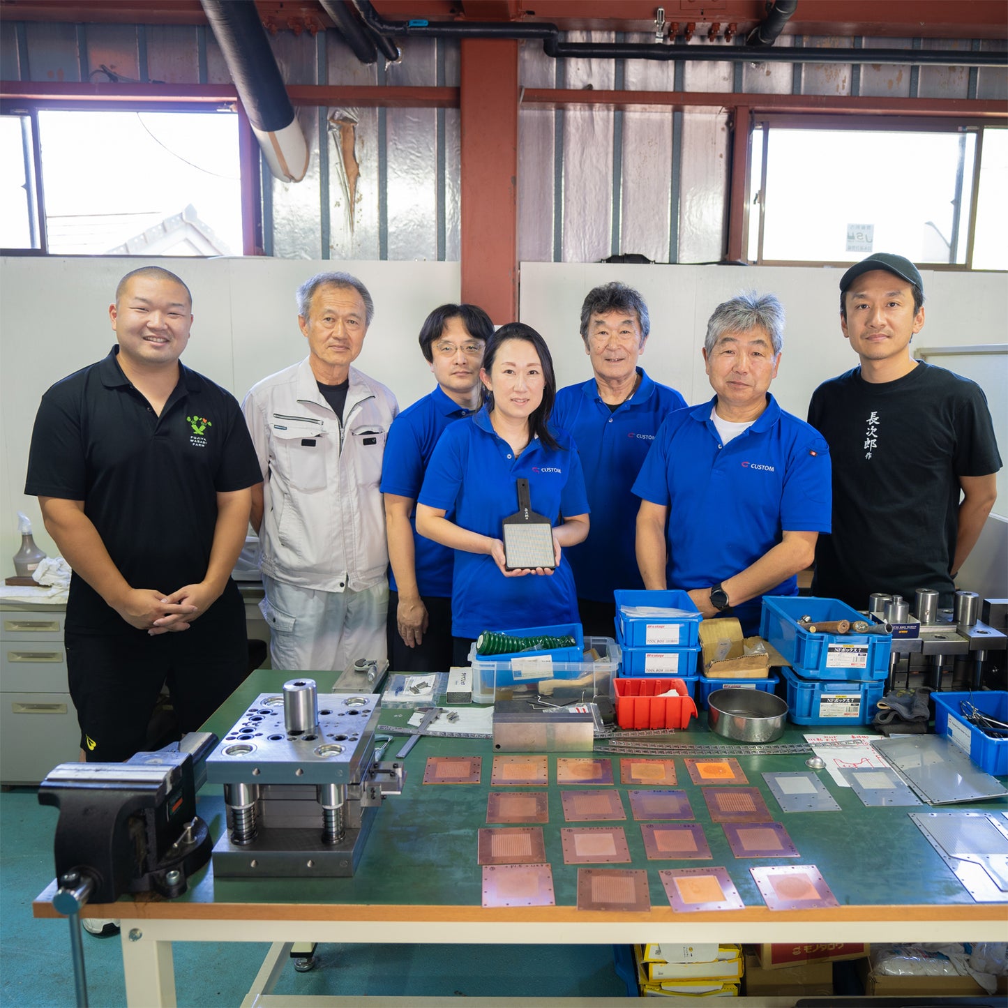 Chojiro's Oninami model (walnut/ebony)